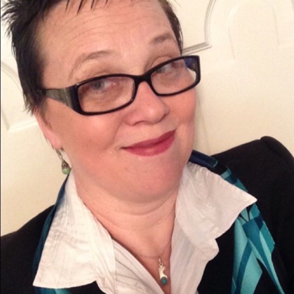 Meet your Posher, Lauren